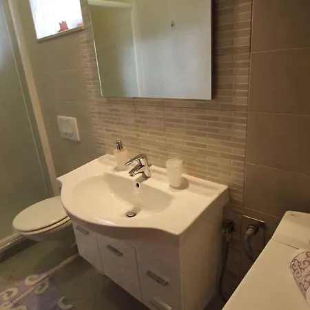 Malinska, Krk 12 Apartment *