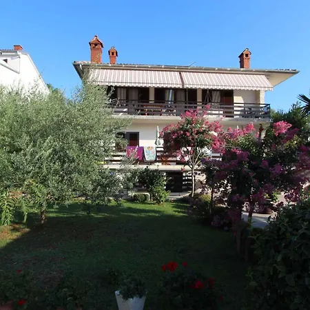 Malinska, Krk 12 Malinska