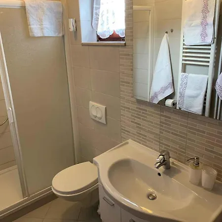 Malinska, Krk 12 Apartment *
