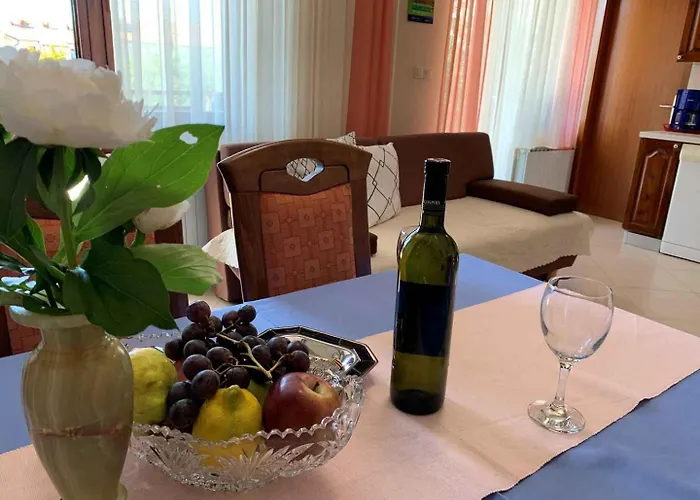 Slavica 1 In - Insel Krk 12777 *