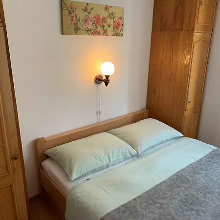 Apartment Malinska, Krk 12 *
